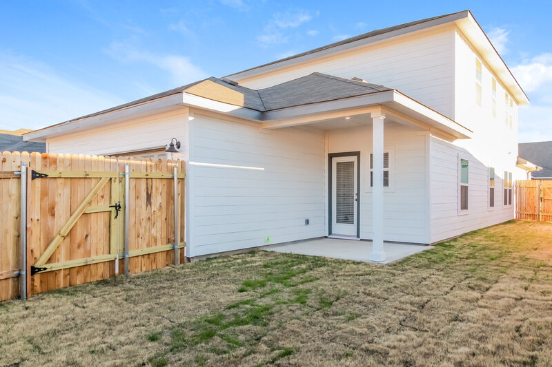 2,325/Mo, 116 Oakdale Meadows Ln Hutto, TX 78634 Rear View