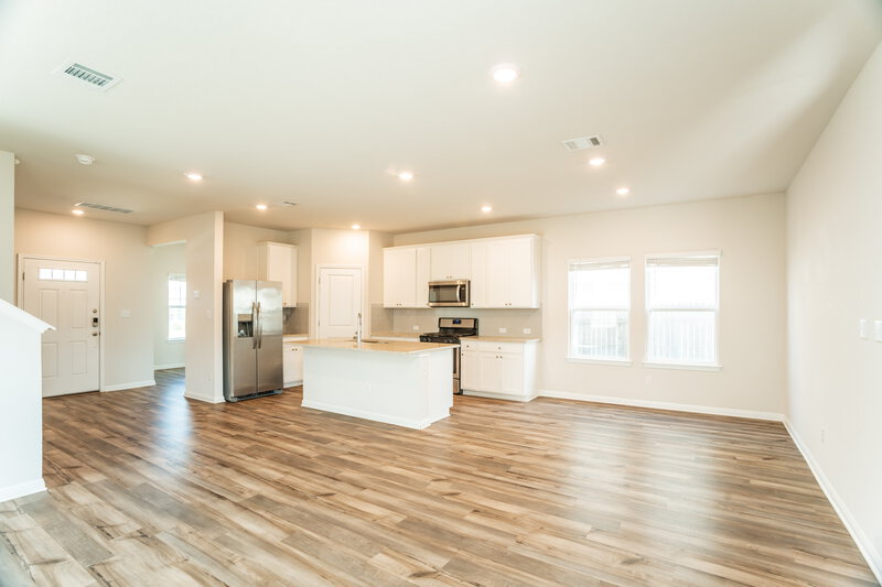 2,080/Mo, 119 Oakdale Meadows Ln Hutto, TX 78634 Living Room View