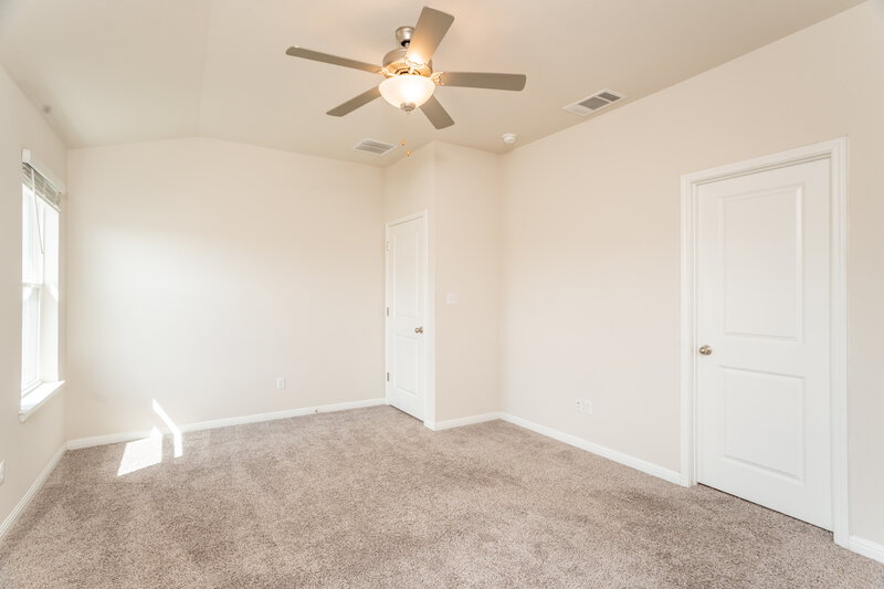 2,080/Mo, 119 Oakdale Meadows Ln Hutto, TX 78634 Main Bedroom View 2