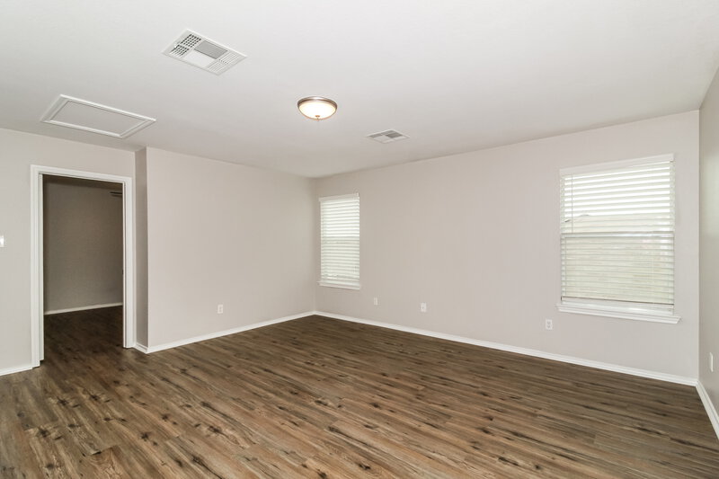 1,780/Mo, 1021 Shadow Creek Blvd Buda, TX 78610 Bedroom View 3