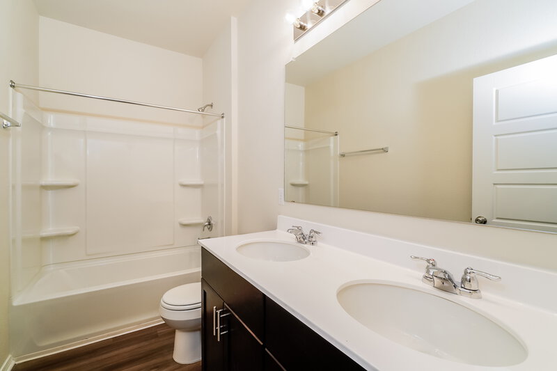 1,755/Mo, 322 Ellwood Rd Maxwell, TX 78656 Bathroom View