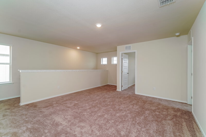 1,840/Mo, 314 Ellwood Rd Maxwell, TX 78656 Loft View