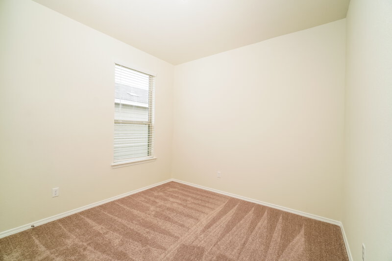 1,625/Mo, 298 Ellwood Rd Maxwell, TX 78656 Bedroom View 2