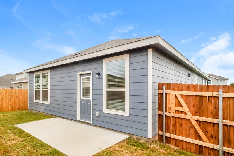 1,625/Mo, 298 Ellwood Rd Maxwell, TX 78656 Rear View 2