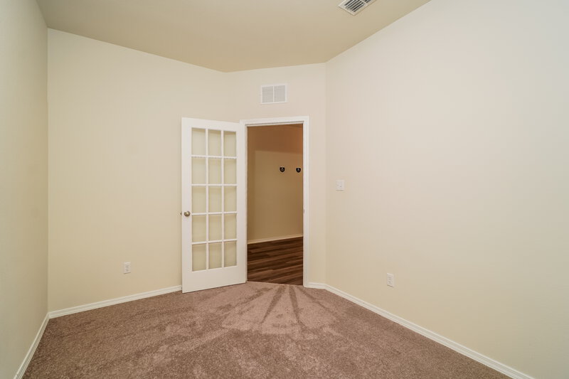 1,735/Mo, 248 Ellwood Rd Maxwell, TX 78656 Office View