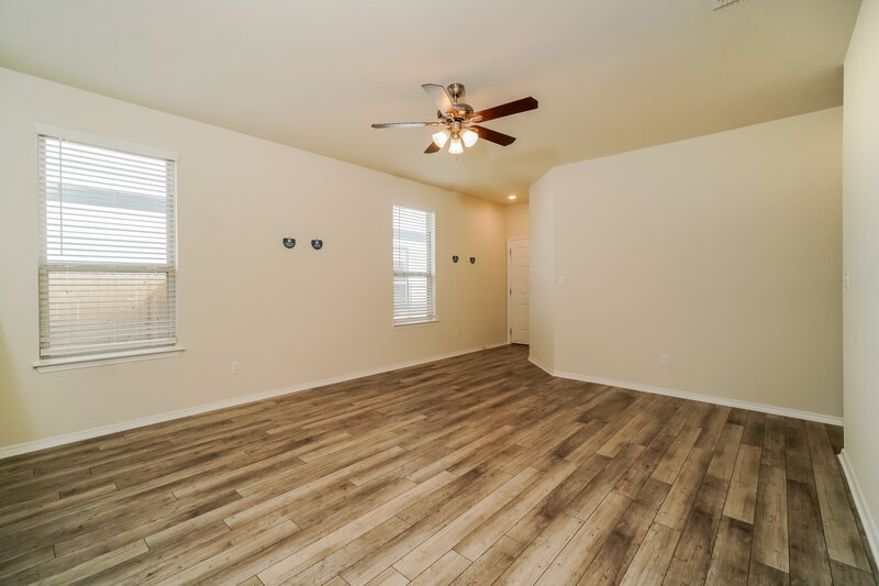 1,595/Mo, 240 Ellwood Rd Maxwell, TX 78656 Living Room View