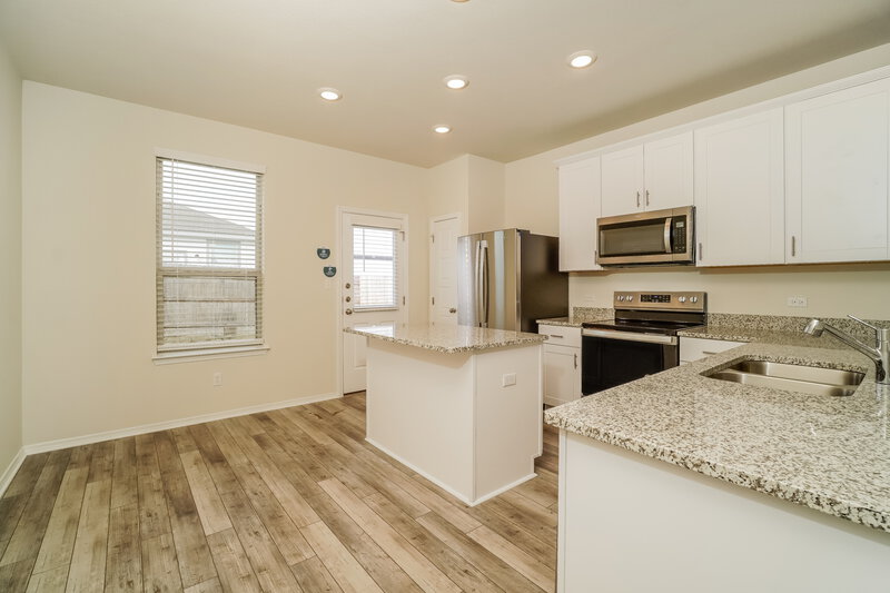 1,595/Mo, 240 Ellwood Rd Maxwell, TX 78656 Dining Room View