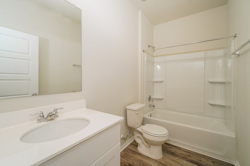 1,595/Mo, 240 Ellwood Rd Maxwell, TX 78656 Bathroom View