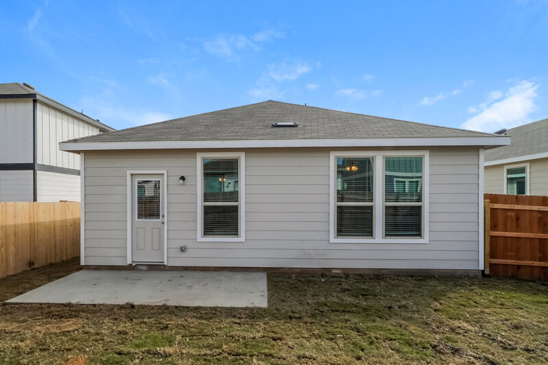 1,595/Mo, 240 Ellwood Rd Maxwell, TX 78656 Rear View