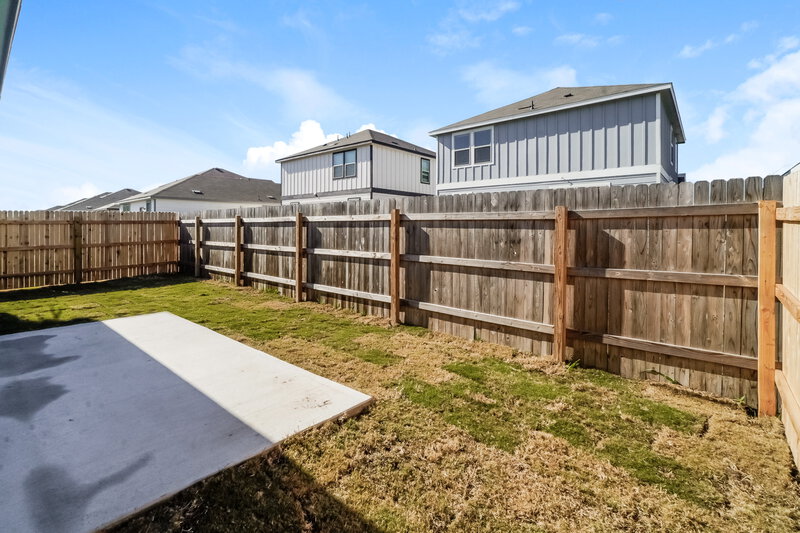 1,755/Mo, 224 Ellwood Rd Maxwell, TX 78656 Rear View