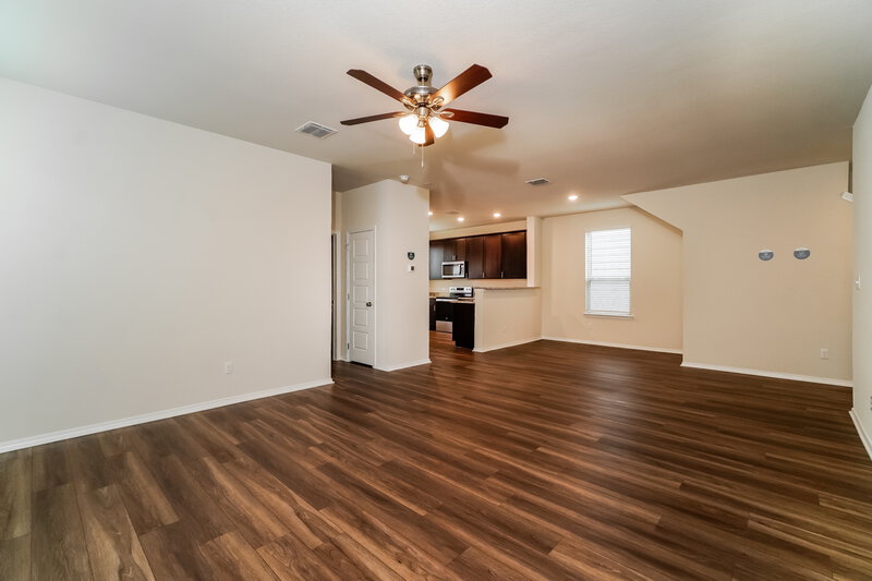 1,925/Mo, 216 Ellwood Rd Maxwell, TX 78656 Living Room View