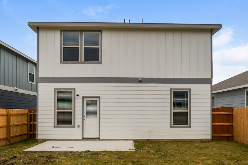 1,925/Mo, 216 Ellwood Rd Maxwell, TX 78656 Rear View
