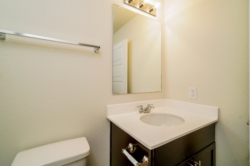 1,740/Mo, 210 Ellwood Rd Maxwell, TX 78656 Bathroom View