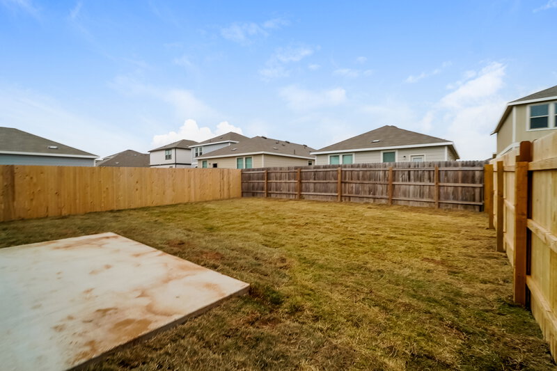 1,740/Mo, 210 Ellwood Rd Maxwell, TX 78656 Exterior View