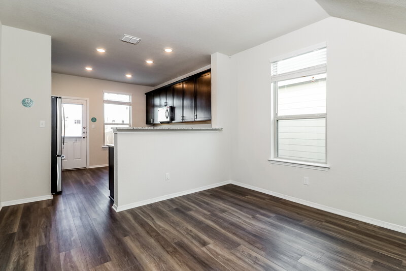 1,965/Mo, 205 Cobb Branch Dr Maxwell, TX 78656 Dining Room View