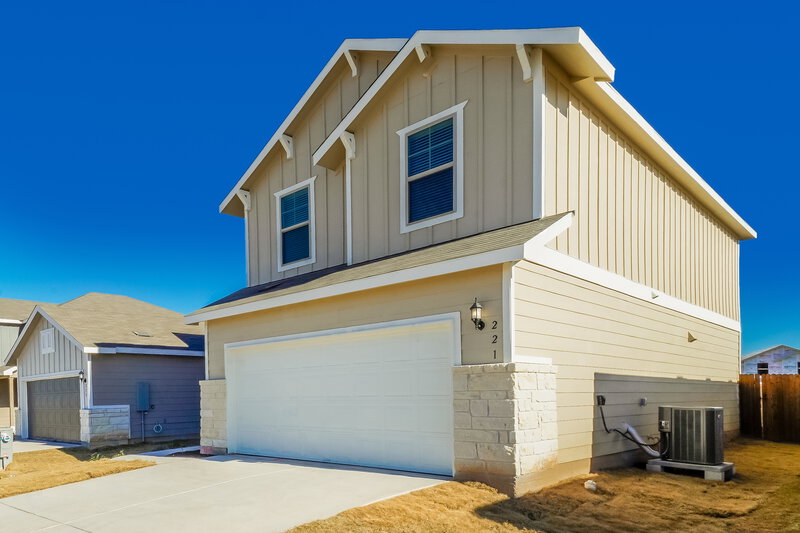 1,795/Mo, 221 Cobb Branch Dr Maxwell, TX 78656 Front View
