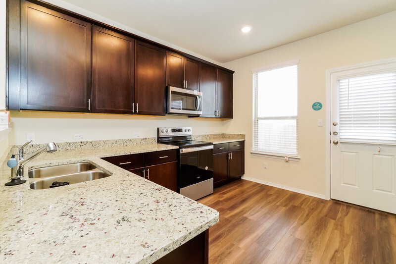 1,950/Mo, 251 Cobb Branch Dr Maxwell, TX 78656 Kitchen View 2