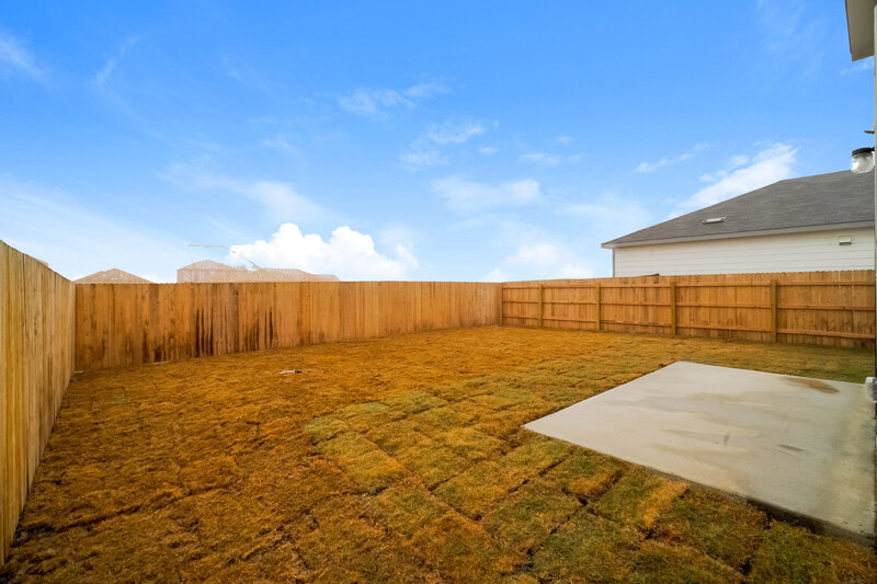 1,950/Mo, 251 Cobb Branch Dr Maxwell, TX 78656 Rear View