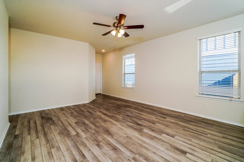 1,685/Mo, 277 Cobb Branch Dr Maxwell, TX 78656 Living Room View