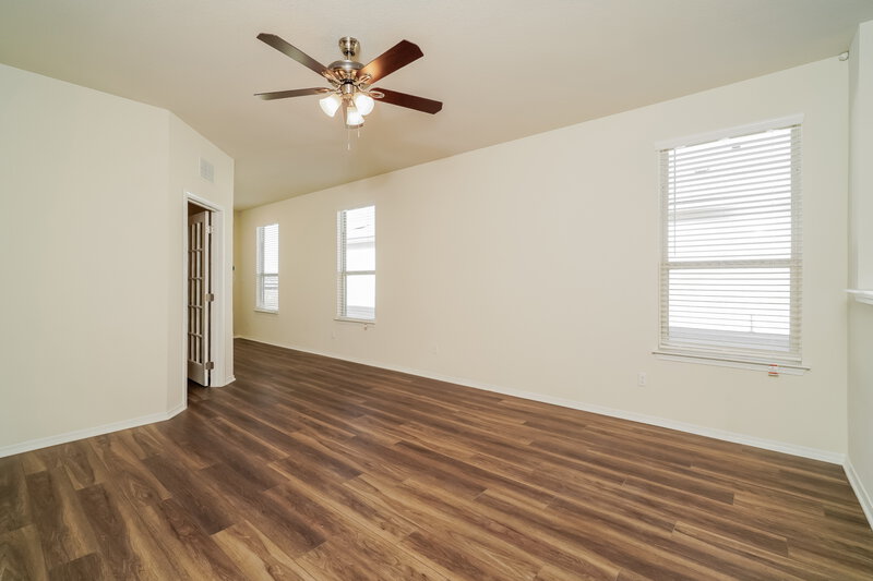1,785/Mo, 285 Cobb Branch Dr Maxwell, TX 78656 Living Room View 3