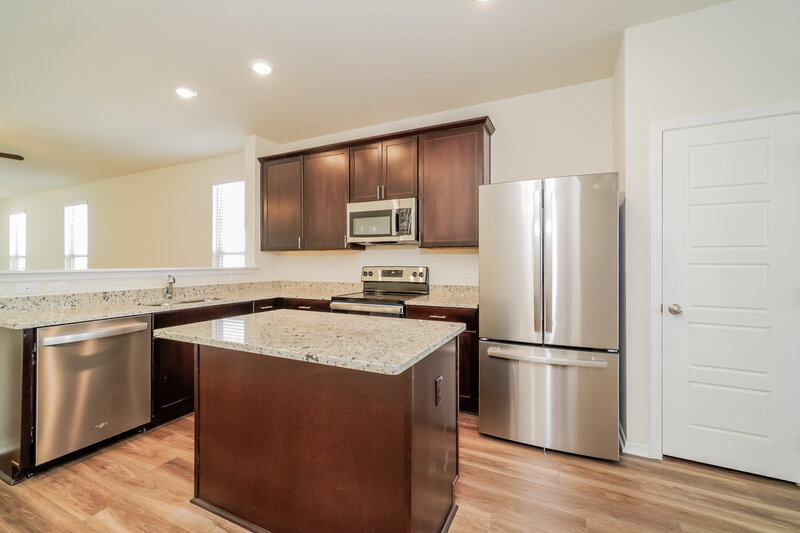 1,785/Mo, 285 Cobb Branch Dr Maxwell, TX 78656 Kitchen View