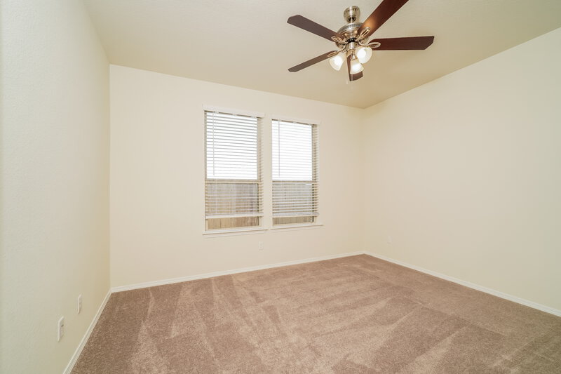 1,785/Mo, 285 Cobb Branch Dr Maxwell, TX 78656 Main Bedroom View