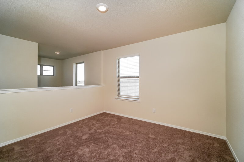 2,800/Mo, 293 Cobb Branch Dr Maxwell, TX 78656 Loft View