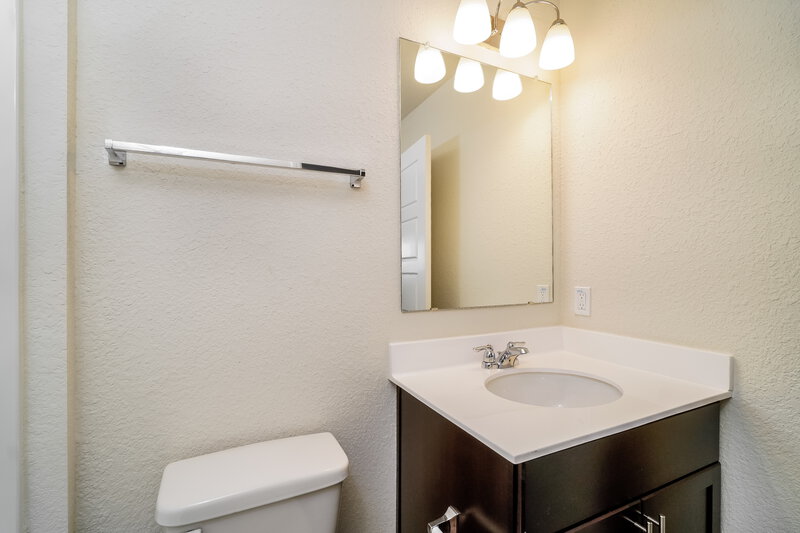 2,800/Mo, 293 Cobb Branch Dr Maxwell, TX 78656 Bathroom View