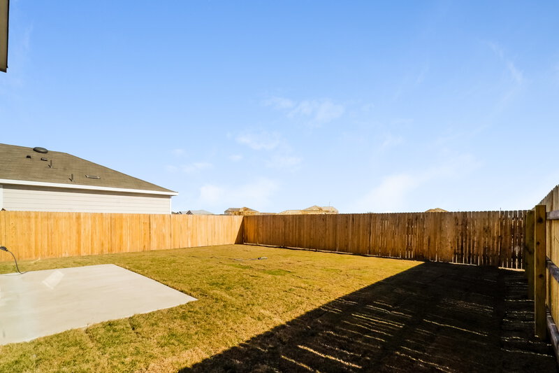 2,800/Mo, 293 Cobb Branch Dr Maxwell, TX 78656 Exterior View