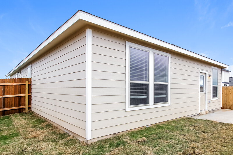 1,755/Mo, 309 Cobb Branch Dr Maxwell, TX 78656 Rear View