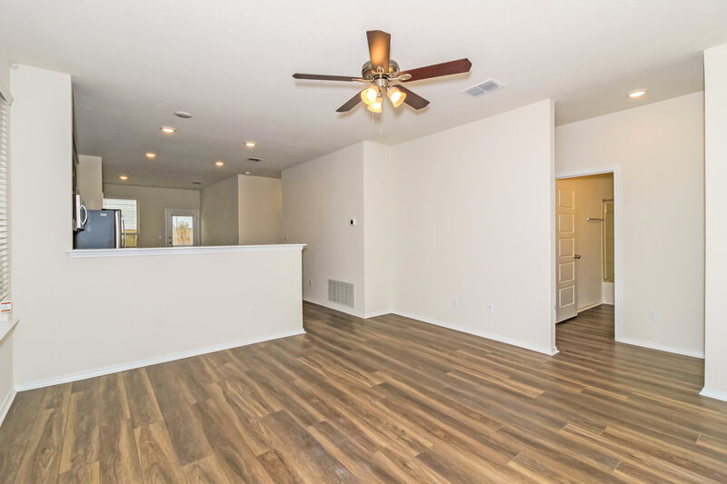 1,775/Mo, 333 Cobb Branch Dr Maxwell, TX 78656 Living Room View 2