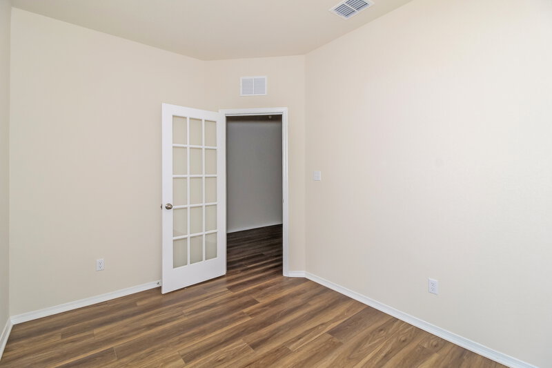1,775/Mo, 333 Cobb Branch Dr Maxwell, TX 78656 Study View