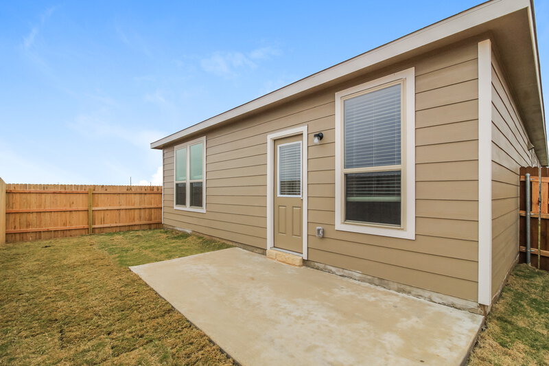 1,775/Mo, 333 Cobb Branch Dr Maxwell, TX 78656 Rear View