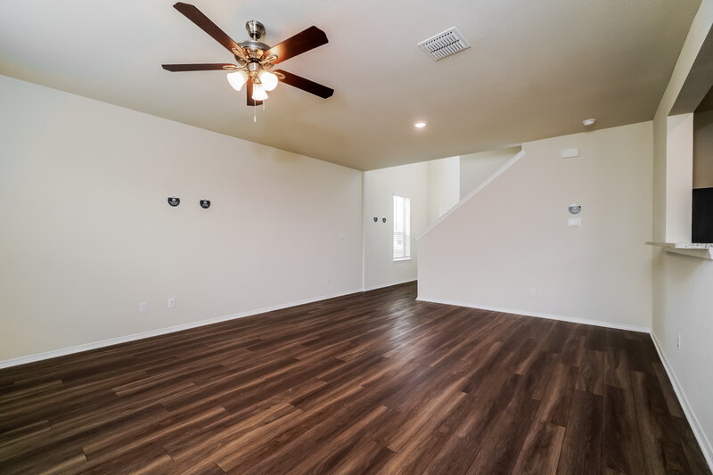 1,795/Mo, 323 Ellwood Rd Maxwell, TX 78656 Living Room View
