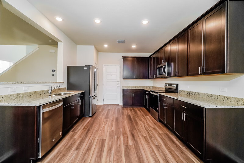 1,795/Mo, 323 Ellwood Rd Maxwell, TX 78656 Kitchen View 2