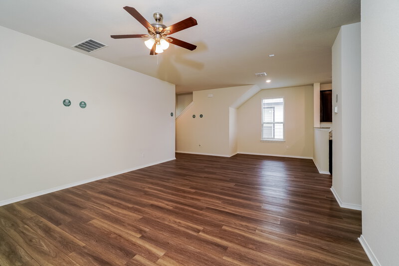 1,840/Mo, 317 Ellwood Rd Maxwell, TX 78656 Living Room View