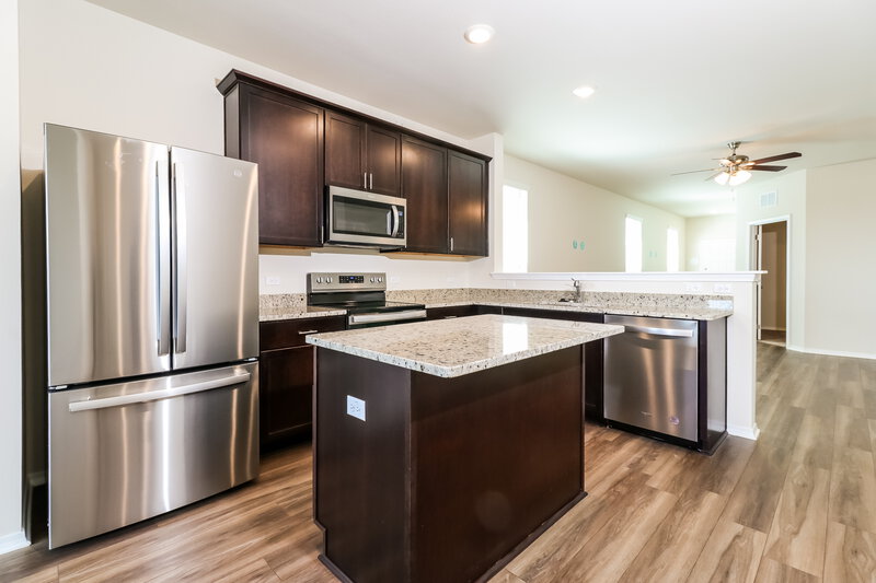 1,645/Mo, 309 Ellwood Rd Maxwell, TX 78656 Kitchen View 2