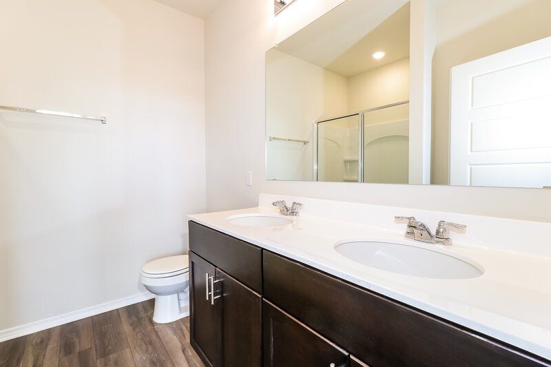 1,645/Mo, 309 Ellwood Rd Maxwell, TX 78656 Bathroom View