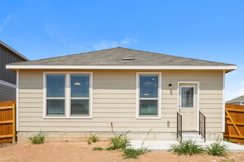 1,485/Mo, 293 Ellwood Rd Maxwell, TX 78656 Rear View 2