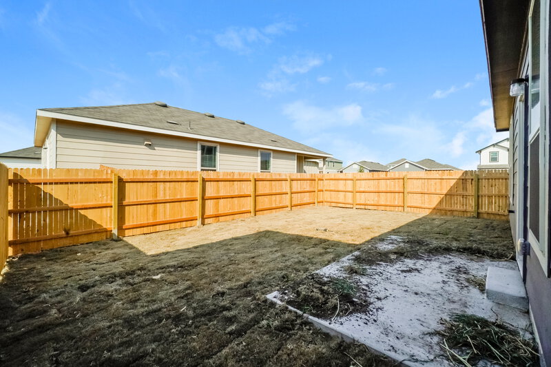 1,775/Mo, 116 Hibiscus St Maxwell, TX 78656 Rear View 2