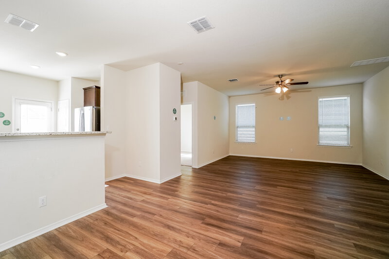 1,795/Mo, 124 Hibiscus St Maxwell, TX 78656 Living Room View