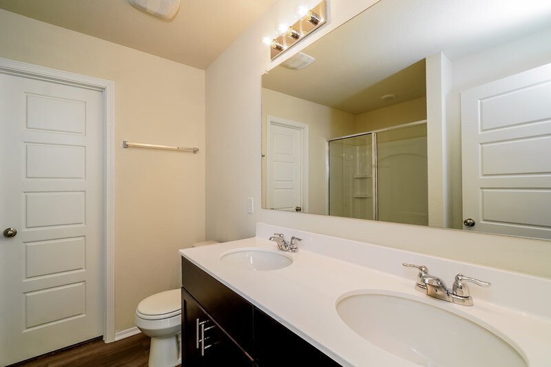 1,795/Mo, 124 Hibiscus St Maxwell, TX 78656 Main Bathroom View