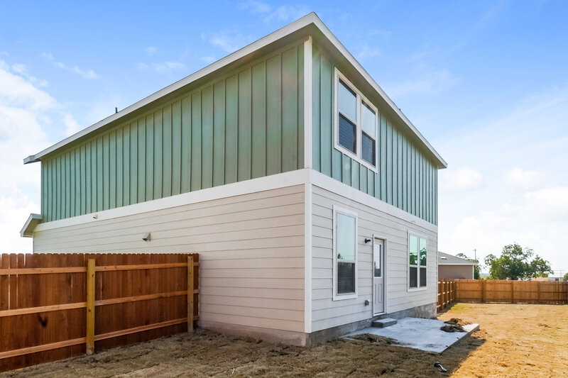 1,795/Mo, 130 Hibiscus St Maxwell, TX 78656 Rear View