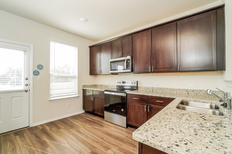 1,875/Mo, 142 Hibiscus St Maxwell, TX 78656 Kitchen View 2