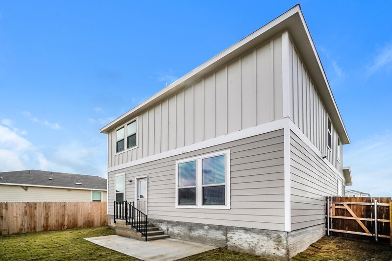 1,795/Mo, 125 Hibiscus St Maxwell, TX 78656 Rear View