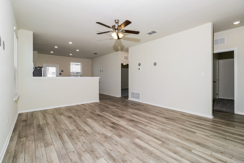 1,625/Mo, 109 Hibiscus St Maxwell, TX 78656 Living Room View