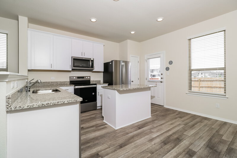 1,625/Mo, 109 Hibiscus St Maxwell, TX 78656 Kitchen View 2