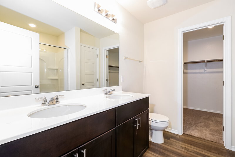 1,695/Mo, 223 Ellwood Rd Maxwell, TX 78656 Main Bathroom View