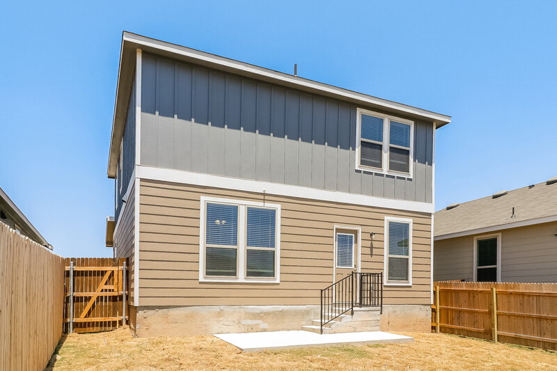 1,695/Mo, 223 Ellwood Rd Maxwell, TX 78656 Rear View