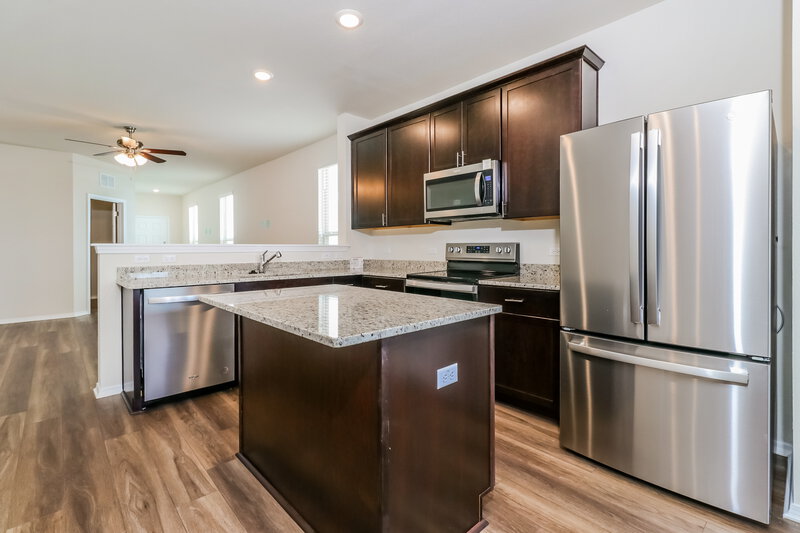 1,800/Mo, 185 Ellwood Rd Maxwell, TX 78656 Kitchen View